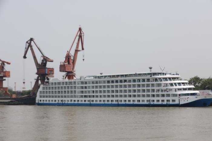 上海伴游沪上豪华游轮领导者天子号填补了豪华水上游江南空白