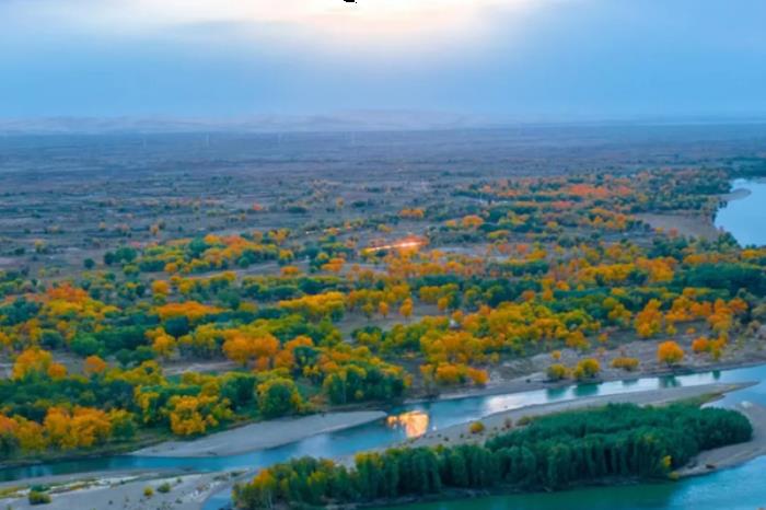 新疆春季有哪些好玩的旅游线路推荐 新疆春季有哪些好玩的旅游线路推荐