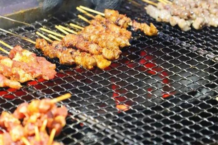 红河有哪些夜市有好吃的美食? 红河有哪些夜市有好吃的美食?