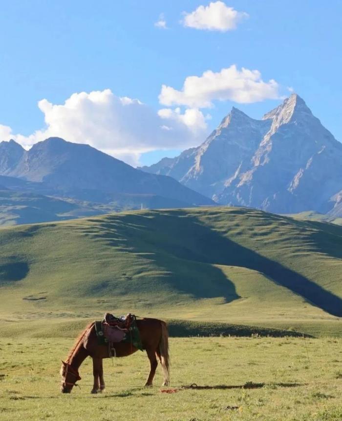 甘孜春夏时节有哪些村庄值得打卡? 甘孜春夏时节有哪些村庄值得打卡?