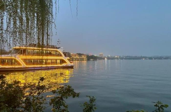 西湖游船怎么选择 西湖游船怎么选择