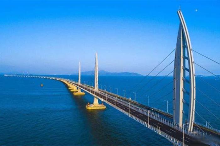 港珠澳大桥全长多少米