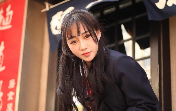 想要成为一名商务自由职业需要要先天的优势，也需要后天的努力