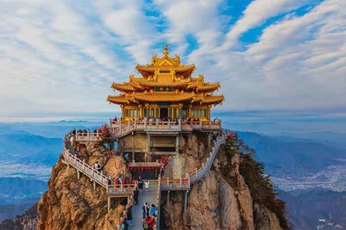 老君山需要爬几个小时