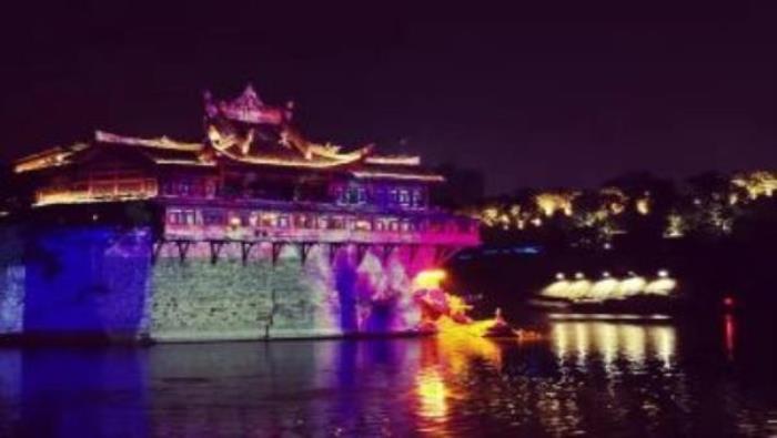 自贡夜游釜溪 自贡夜游釜溪