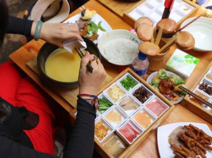 雪山峡谷演艺公园 雪山峡谷演艺公园