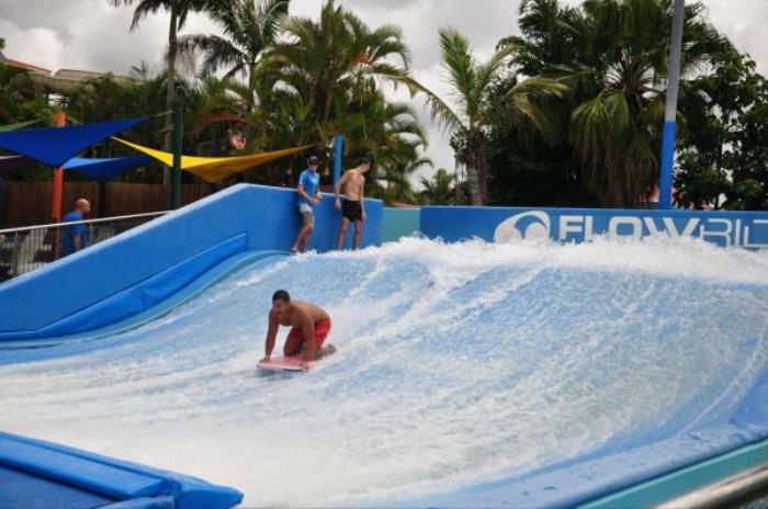 海口狂欢水世界 海口狂欢水世界