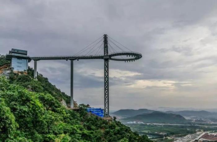 清远黄腾峡天门悬廊