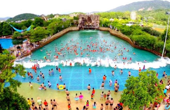 森波拉冰川水谷