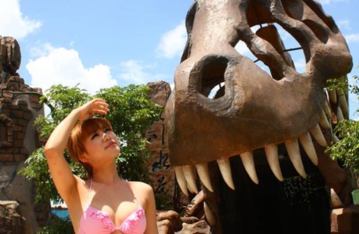 森波拉冰川水谷