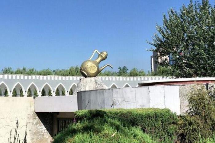 新月广场 新月广场