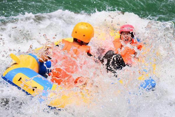 九曲河漂流 九曲河漂流