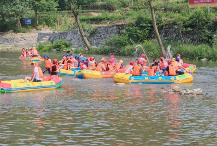 霍山大峡谷漂流 霍山大峡谷漂流