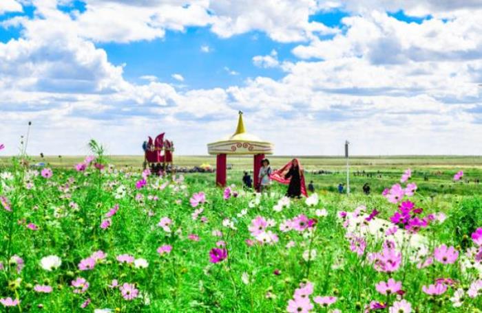 鄂尔多斯草原旅游区 鄂尔多斯草原旅游区