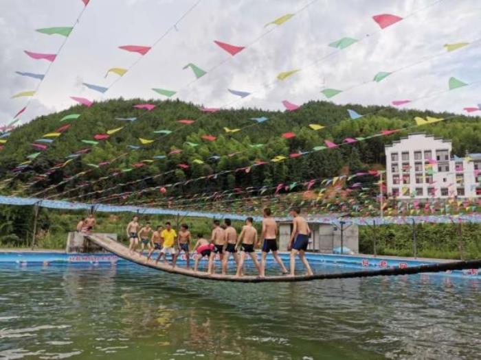 蓝水园温泉度假酒店