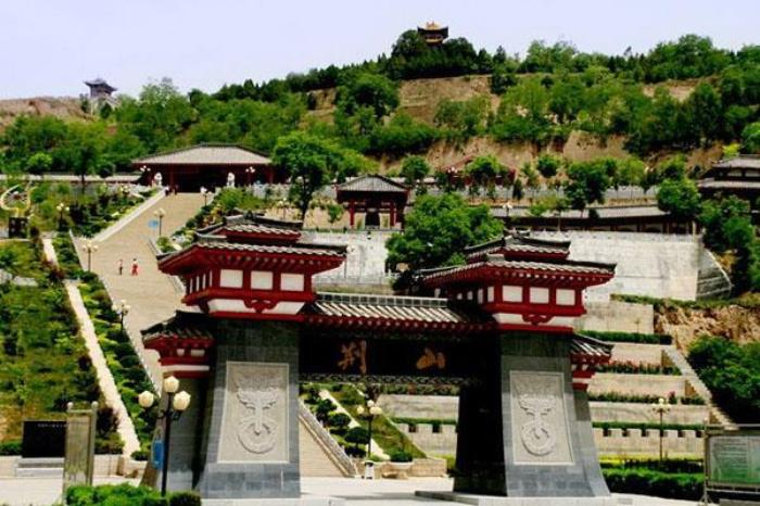 古灵台荆山森林公园