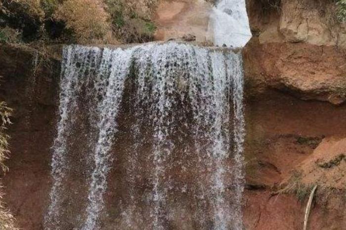 鲸鱼沟旅游风景区