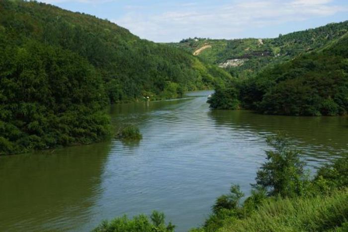 鲸鱼沟旅游风景区