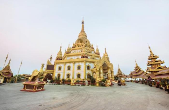 勐焕大金塔 勐焕大金塔