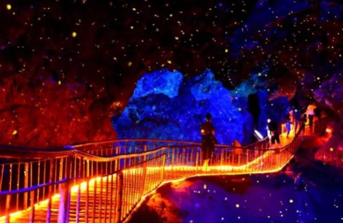 洛阳鸡冠洞景区