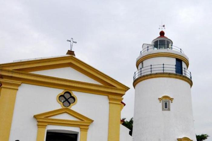 圣母雪地殿教堂