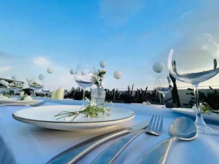 佛山三龙湾1号一层船票+游轮融合餐 佛山三龙湾1号一层船票+游轮融合餐