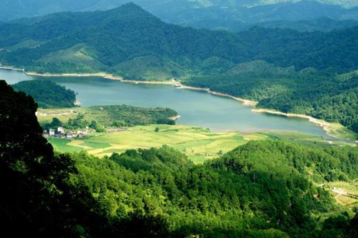 龙栖山国家级自然保护区