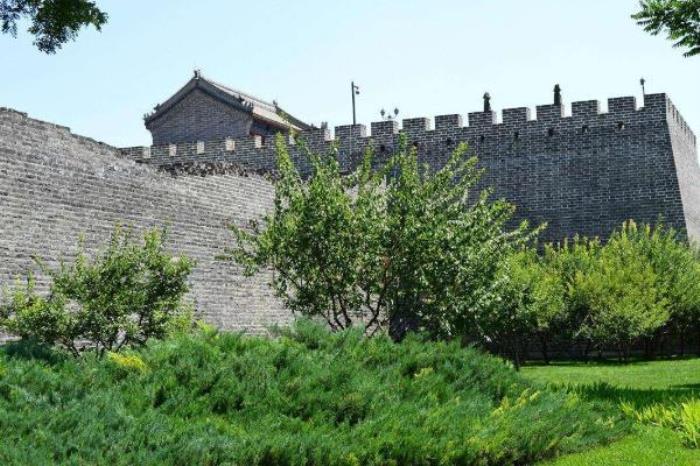 明秦王府城墙遗址