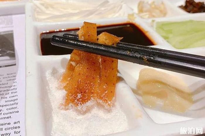 北京烤鸭怎么吃 北京烤鸭怎么吃