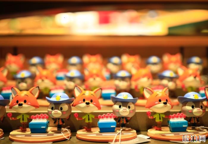 上海迪士尼什么值得买 上海迪士尼商店有哪些 上海迪士尼什么值得买 上海迪士尼商店有哪些