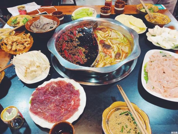 重庆哪家火锅比较好吃 重庆人一般吃哪家火锅 重庆哪家火锅比较好吃 重庆人一般吃哪家火锅
