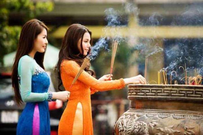  越南私人女导游，中国游客抢着要去越南旅游 