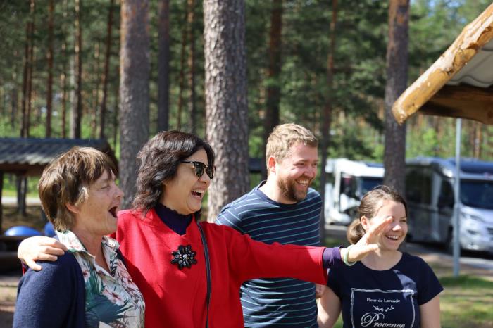  中国人的旅游之旅：挪威华人的海外导游(组图) 