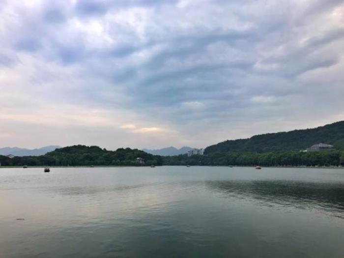 杭州自助游(杭州自助游旅游攻略)