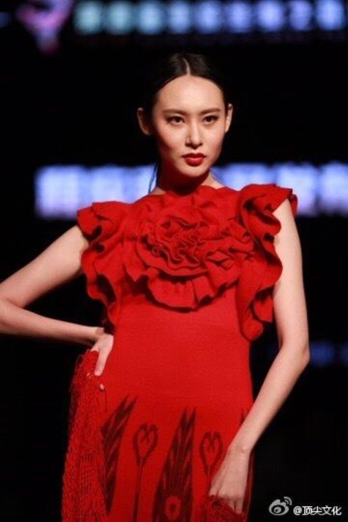 李蔚语(李蔚语那广子)