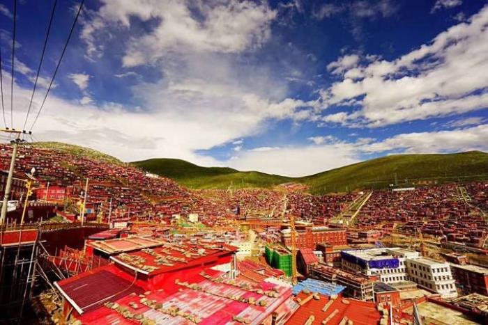 色达旅游攻略(成都到色达旅游攻略)