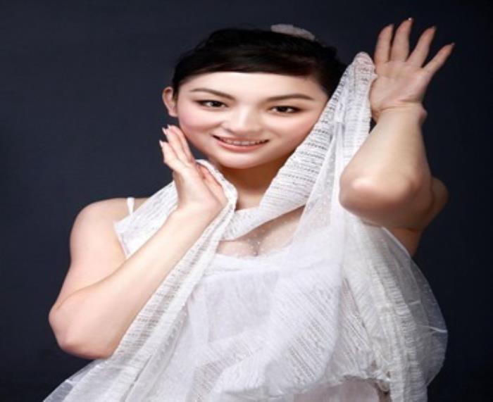  不久前高端商务女自由职业个人招聘获得一种不一样的服务范围



