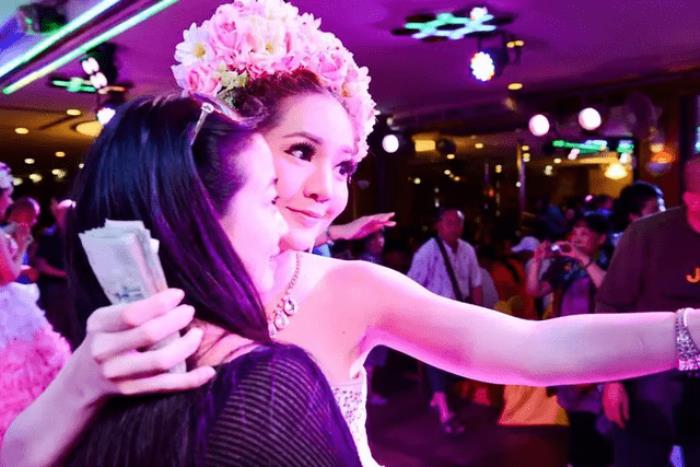 人妖皇后(人妖皇后是什么) 人妖皇后(人妖皇后是什么)