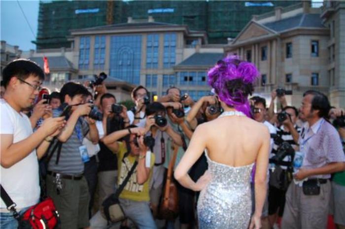 g奶女神(g奶女神杨依极度诱)