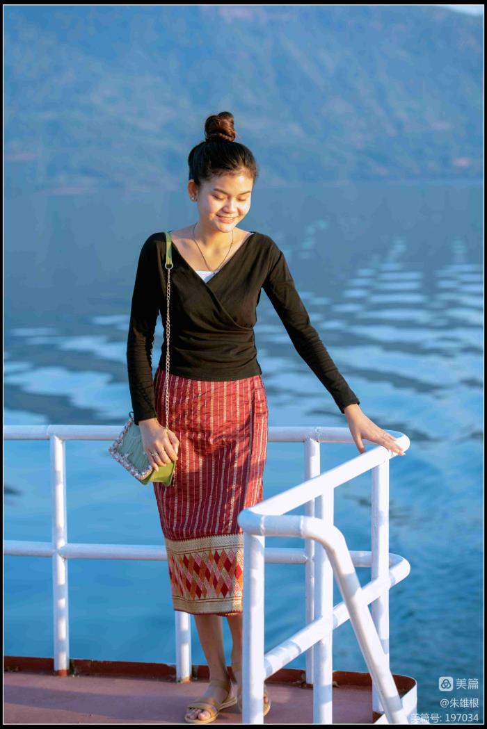  一般来说200块钱享受当地佳人导游服务吗？(组图) 