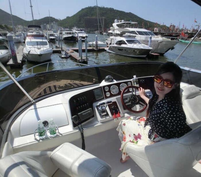  长沙商务伴游 顶级富豪、豪华游艇、丰厚报酬、纸醉金迷可望不可及梦幻世界 