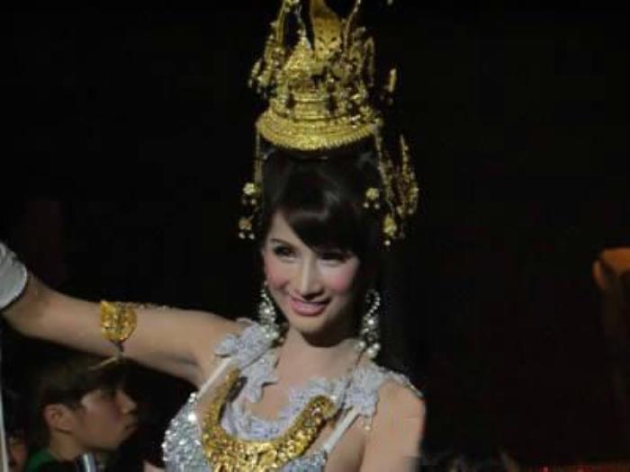 人妖选美(人妖选美手术)