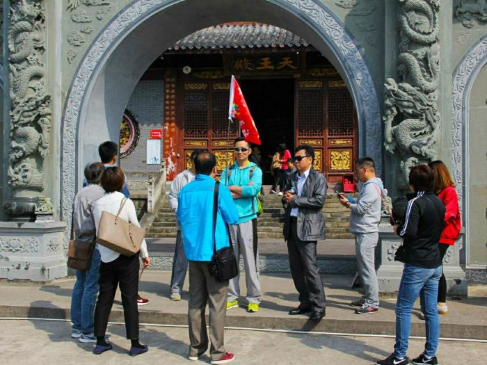  找私人导游的旅行费用是如何计算的有不必要的纠纷